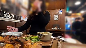 Authentieke zelfgemaakte video van een Japanse nymfomane met grote tieten en prachtige kont