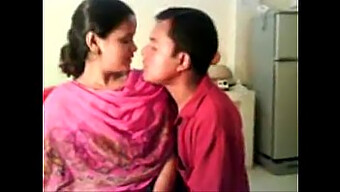 Nisha, An Amateur Indian Student, Indulges In Oral Pleasure With Her Boss - Free Live Sex Experience