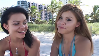 Teen Girls Give Homemade Blowjob On Miami Beach