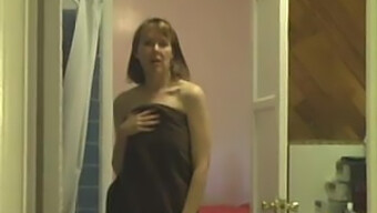 Masturbating With Stepmom In The Restroom