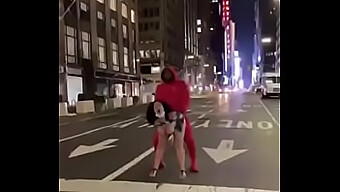 Cuplul Interracial Nasir Și Rogue Se Joacă Murdar În New York