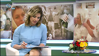 O Apelo Maduro Da Sedutora Apresentadora De Tv Húngara Eva Novodomszky.