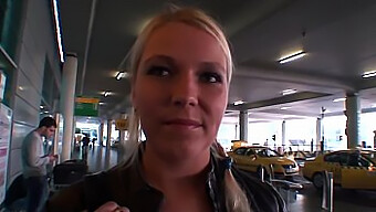 Blondie Sexbombe Braucht Es Hart